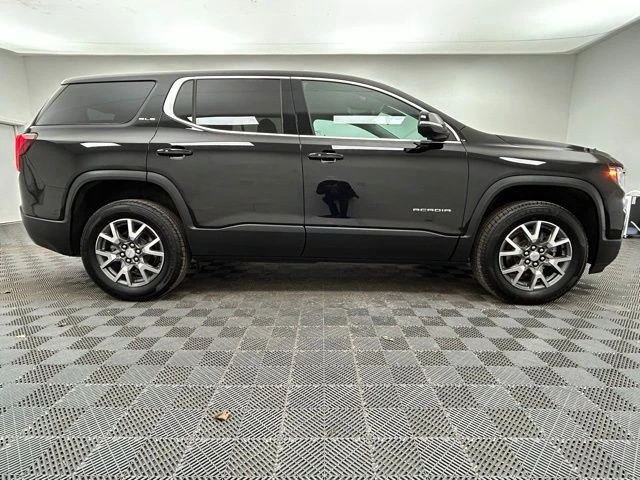 2023 GMC Acadia - Image 7 of 12