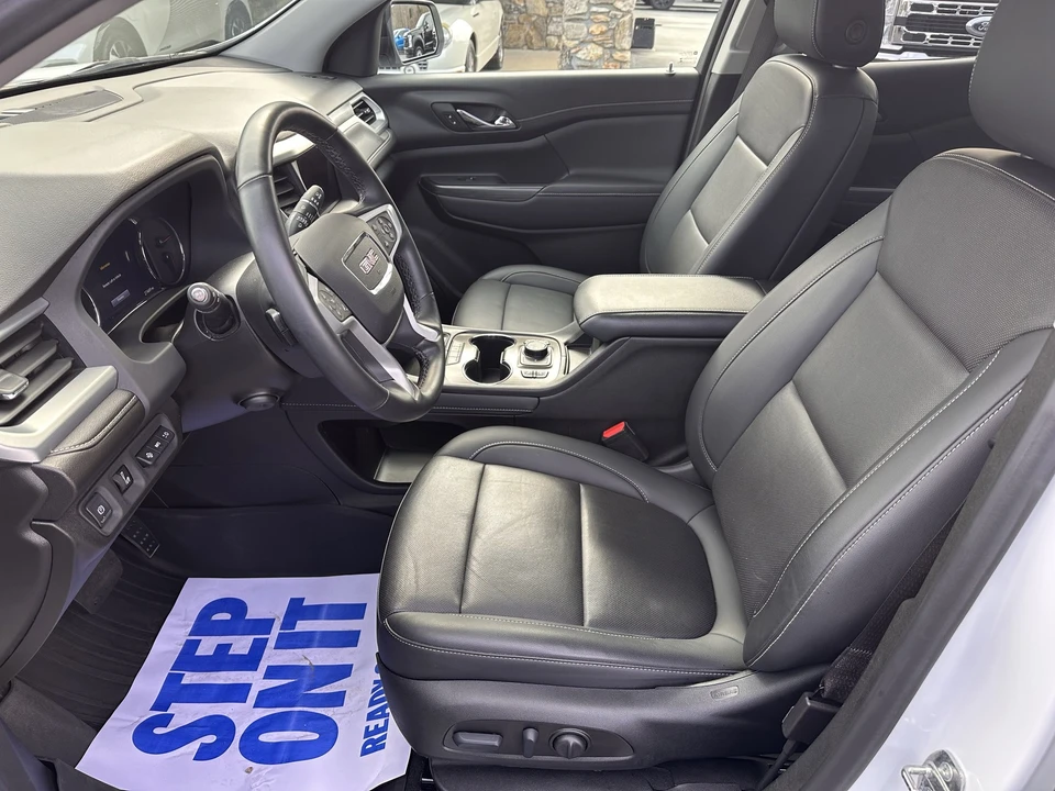 2023 GMC Acadia - Image 10 of 12