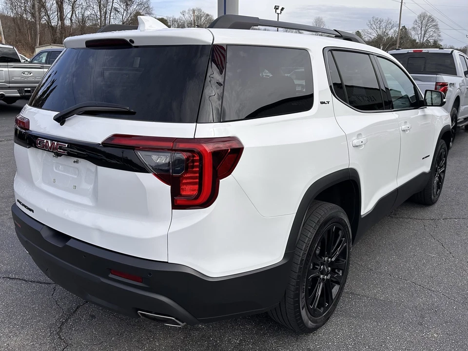 2023 GMC Acadia - Image 6 of 12