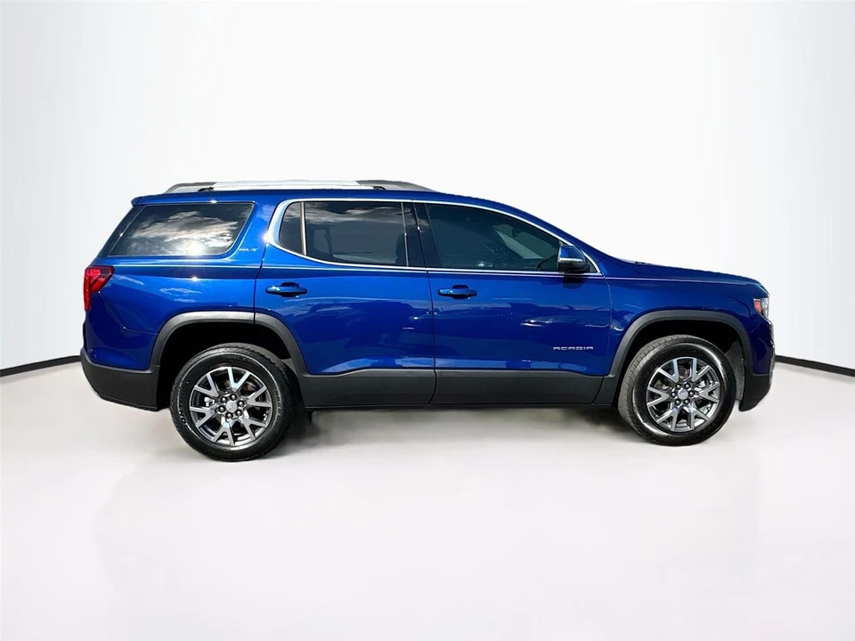 2023 GMC Acadia - Image 8 of 21