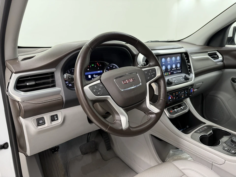 2023 GMC Acadia - Image 8 of 12