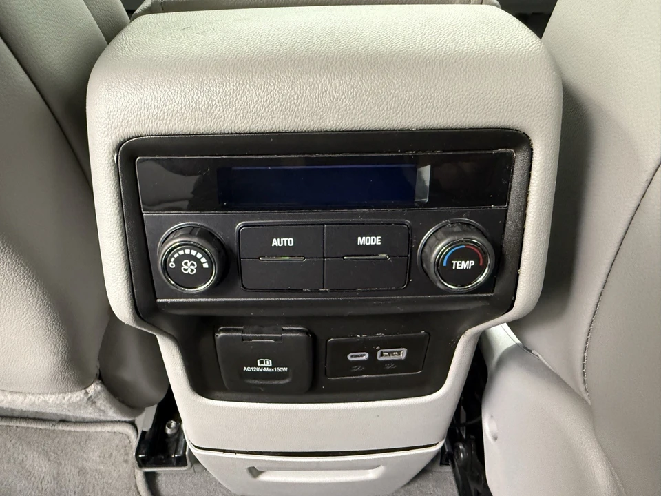 2023 GMC Acadia - Image 19 of 21