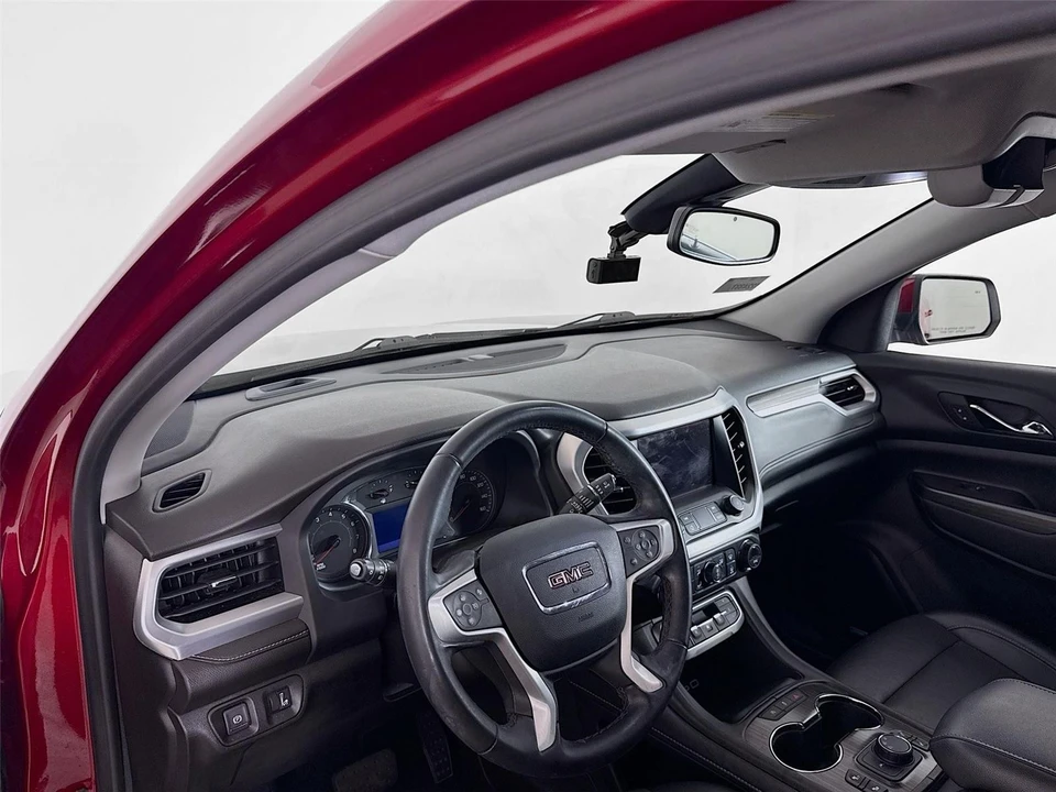 2023 GMC Acadia - Image 7 of 11