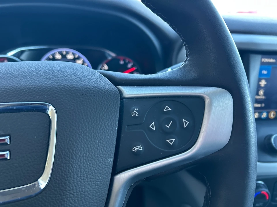 2023 GMC Acadia - Image 16 of 21