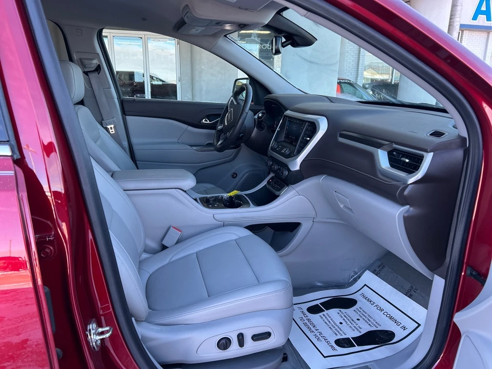 2023 GMC Acadia - Image 12 of 21