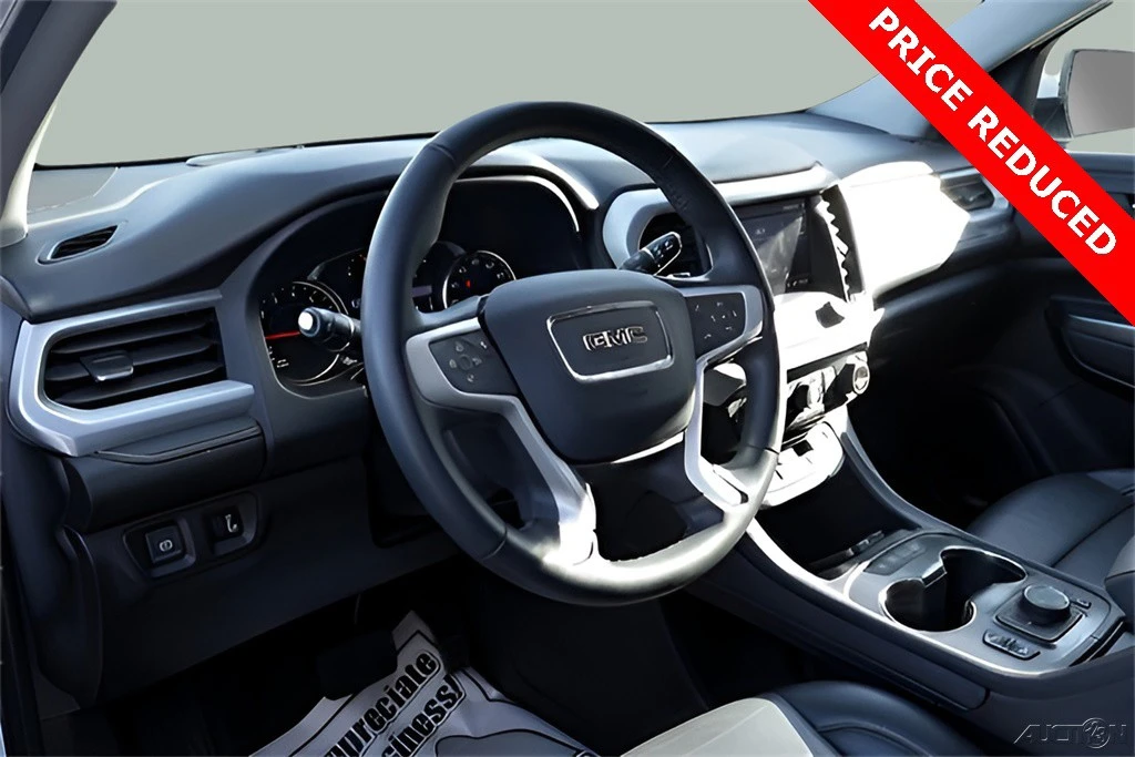 2023 GMC Acadia - Image 13 of 21