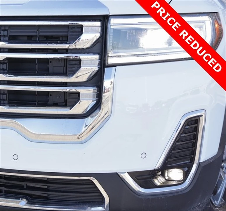 2023 GMC Acadia - Image 10 of 21