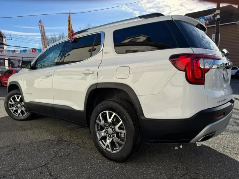 2023 GMC Acadia - Image 3 of 12