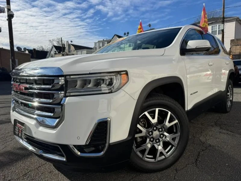 2023 GMC Acadia - Image 2 of 12