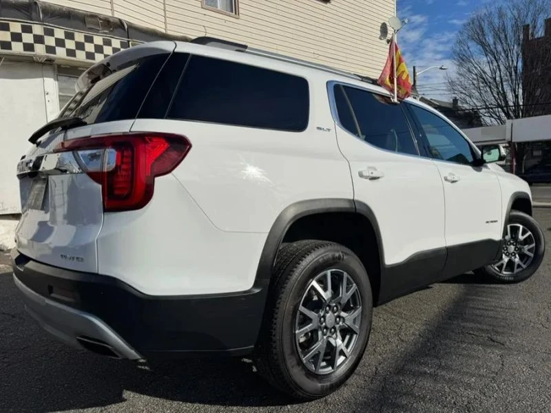 2023 GMC Acadia - Image 4 of 12