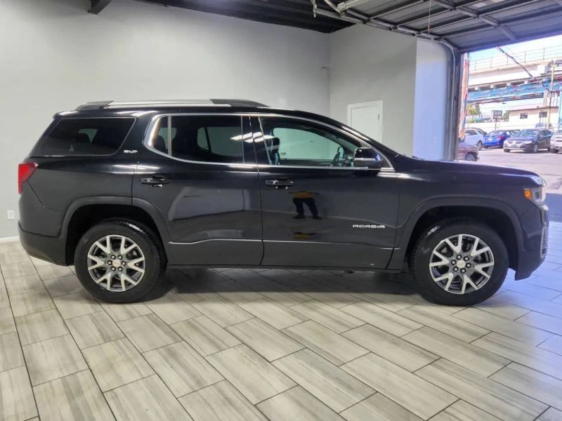 2023 GMC Acadia - Image 6 of 12