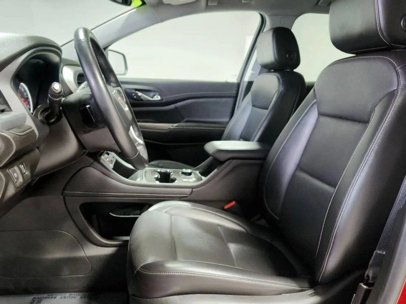 2023 GMC Acadia - Image 11 of 12