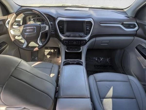 2023 GMC Acadia - Image 20 of 21