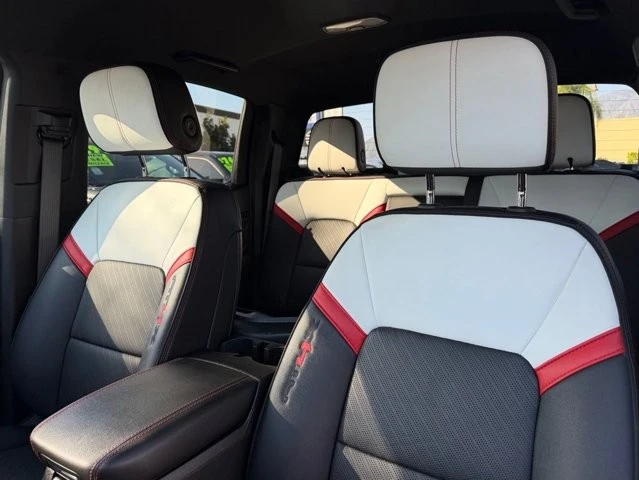 2023 GMC Canyon 2nd Gen - Image 16 of 21