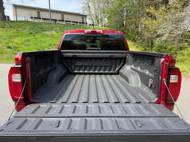 2023 GMC Canyon 2nd Gen - Image 8 of 21