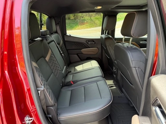 2023 GMC Canyon 2nd Gen - Image 18 of 21