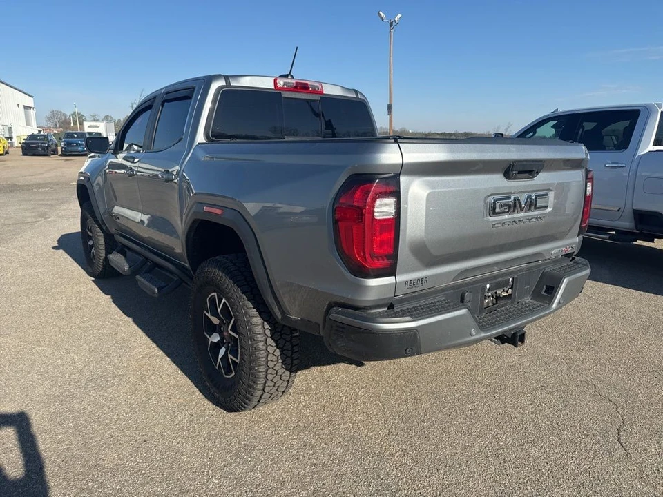 2023 GMC Canyon 2nd Gen - Image 2 of 8