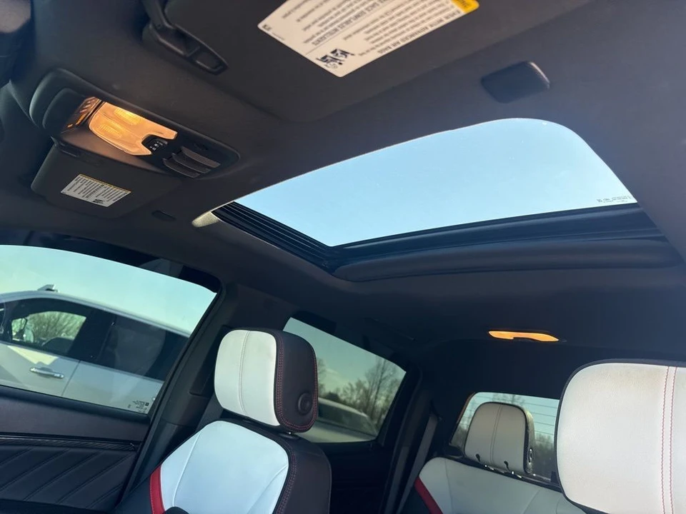 2023 GMC Canyon 2nd Gen - Image 6 of 8