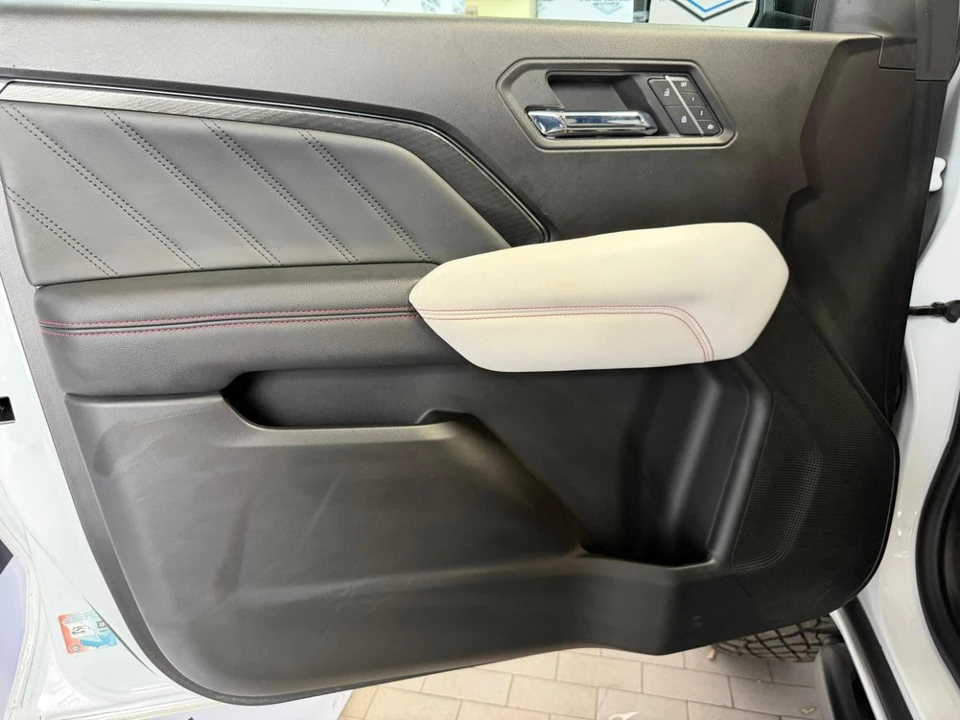 2023 GMC Canyon 2nd Gen - Image 11 of 21