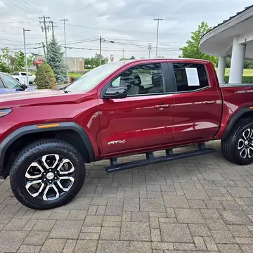 2023 GMC Canyon AT4