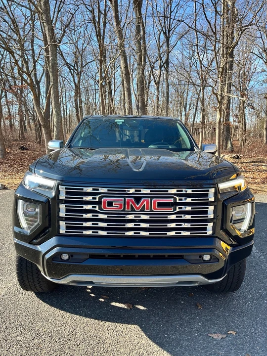 2023 GMC Canyon 2nd Gen - Image 2 of 11
