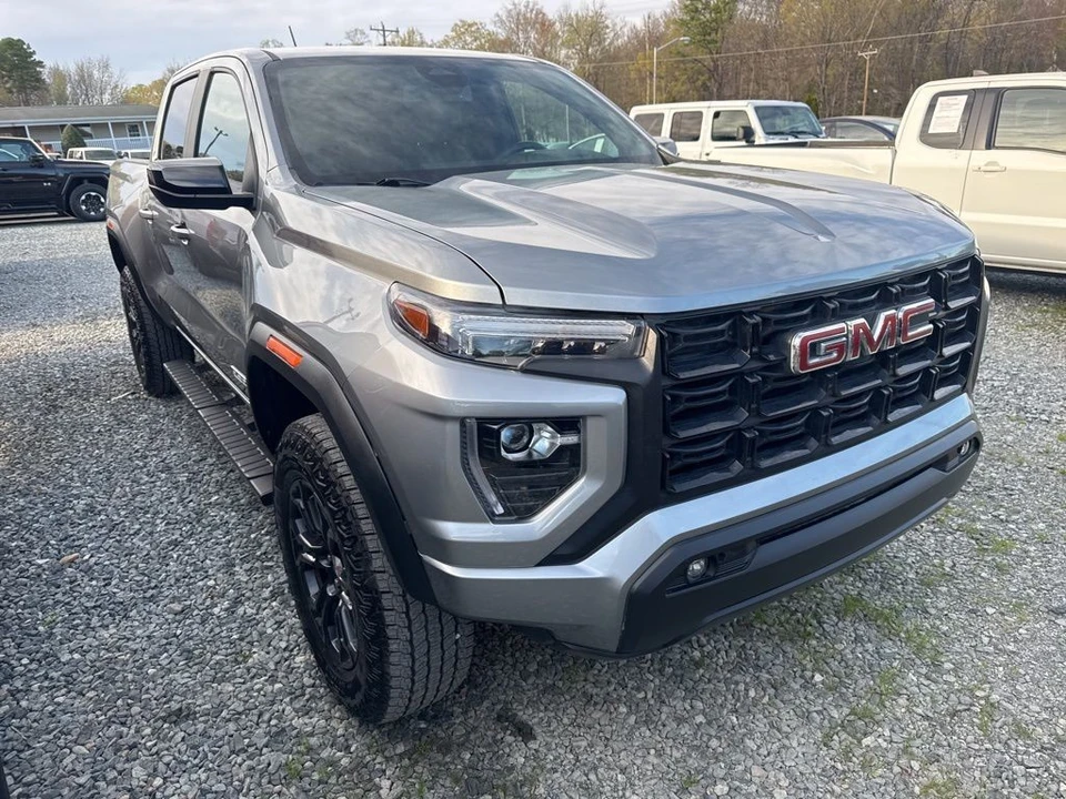 2023 GMC Canyon 2nd Gen - Image 2 of 5