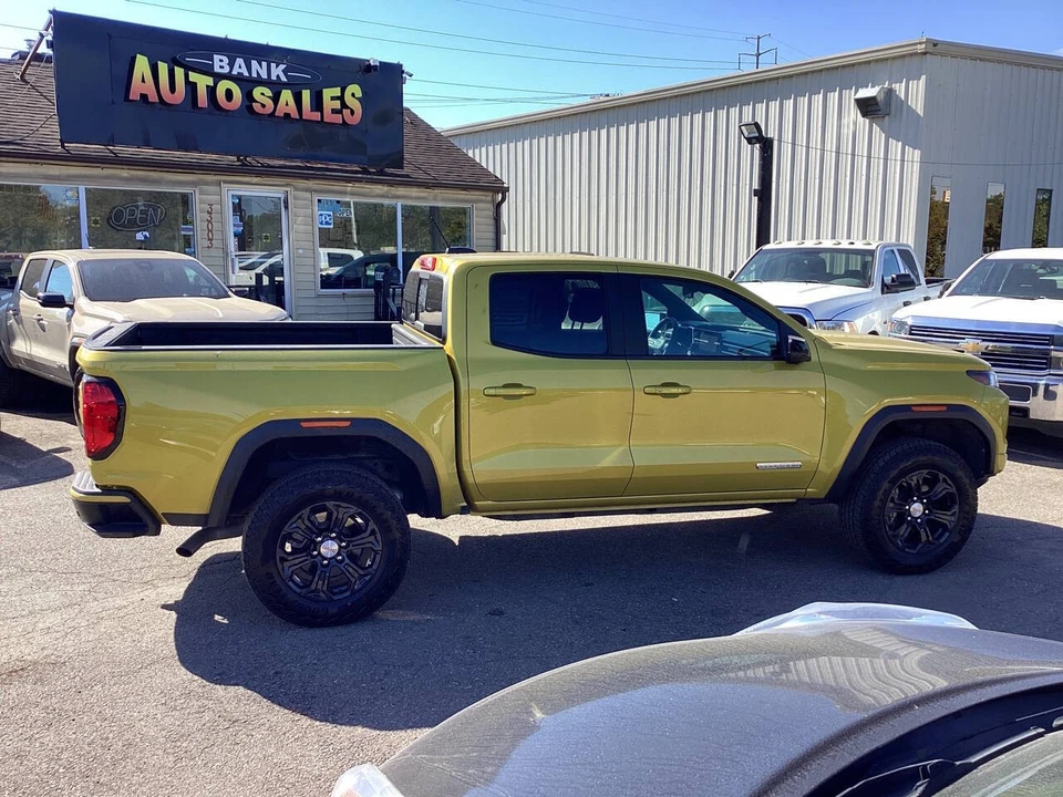 2023 GMC Canyon 2nd Gen - Image 11 of 21