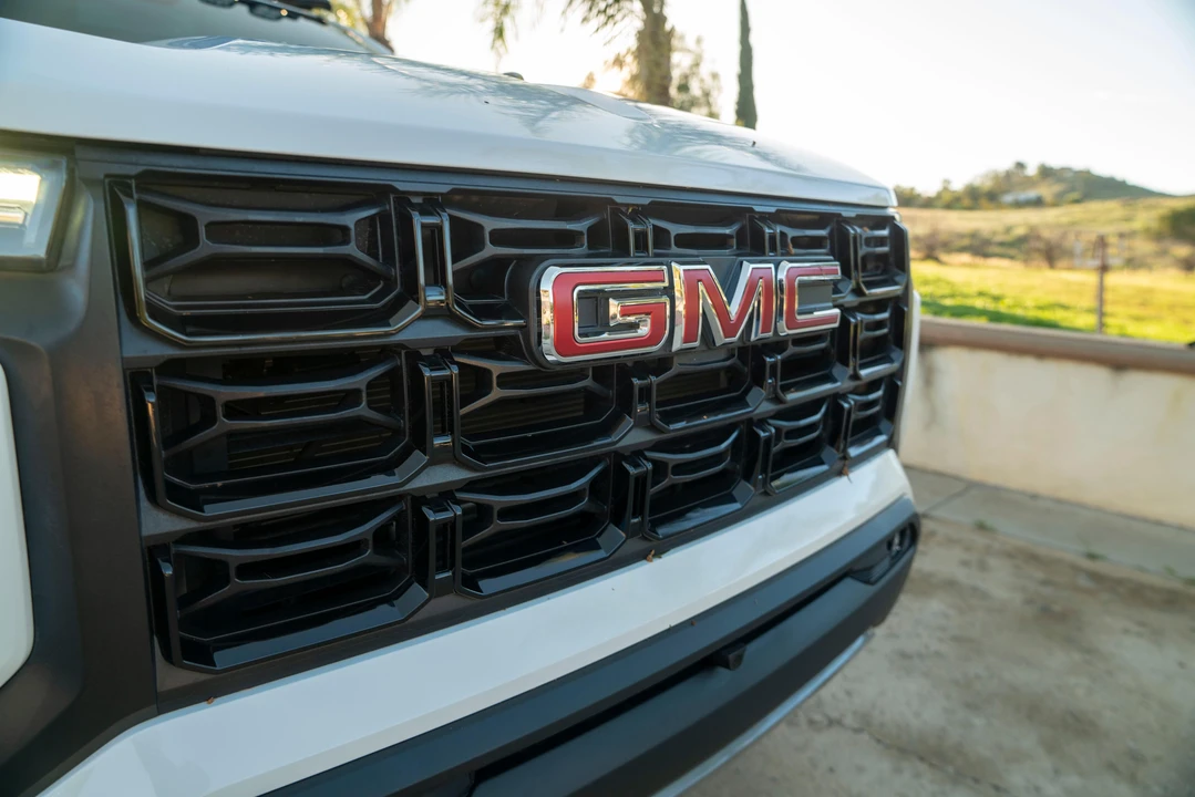 2023 GMC Canyon 2nd Gen - Image 16 of 21