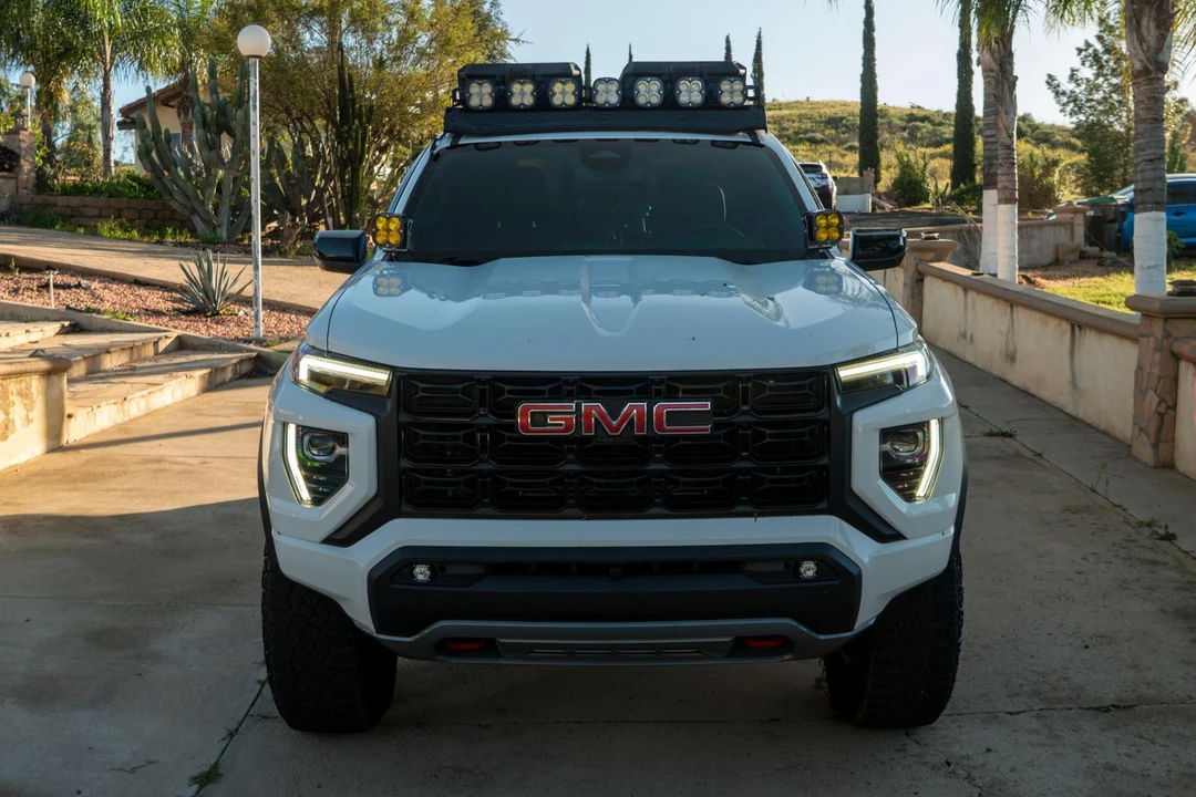 2023 GMC Canyon 2nd Gen - Image 2 of 21