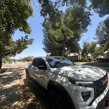2023 GMC Canyon