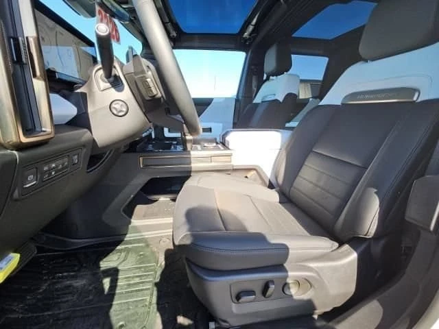 2023 GMC Hummer EV - Image 5 of 6