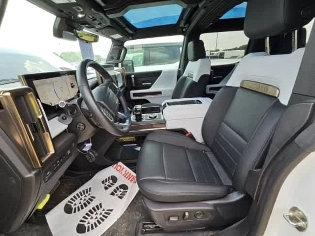 2023 GMC Hummer EV - Image 5 of 6