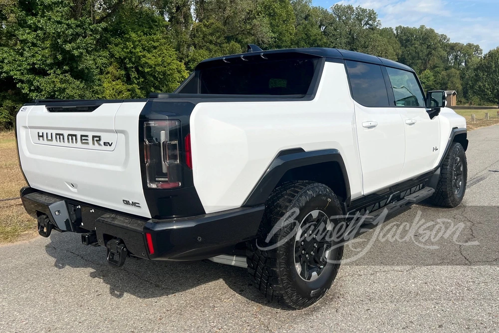 2023 GMC Hummer EV - Image 12 of 22