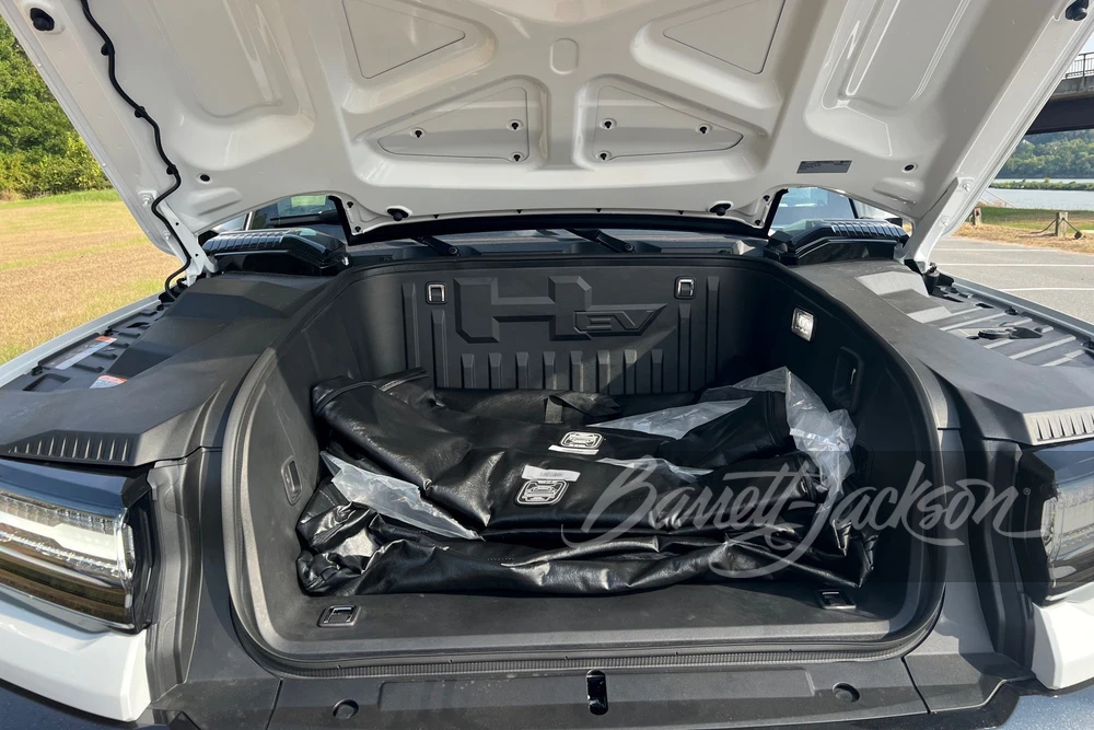 2023 GMC Hummer EV - Image 15 of 22