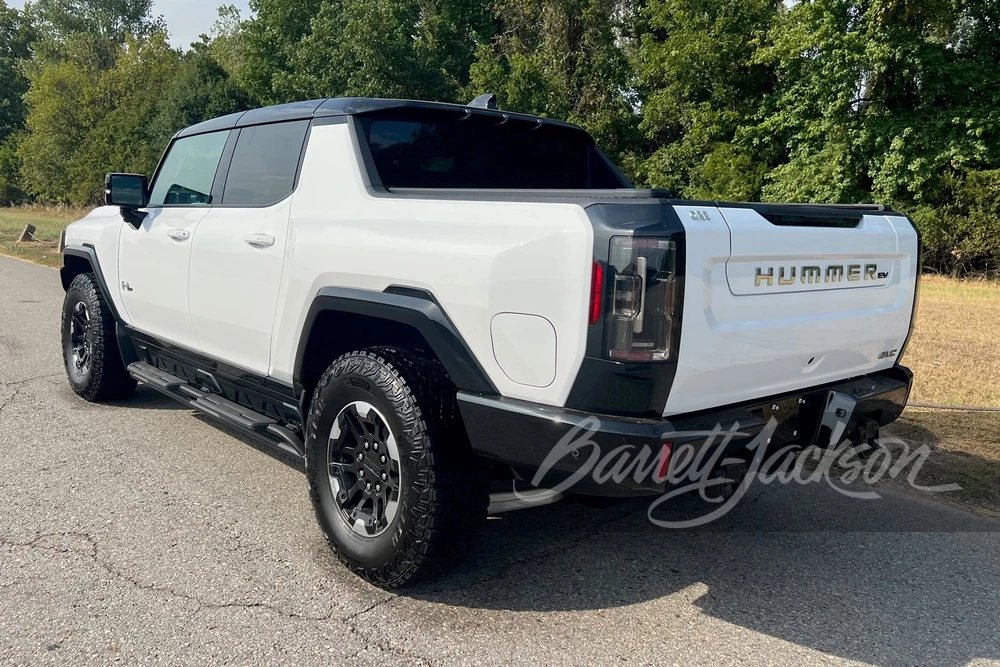 2023 GMC Hummer EV - Image 21 of 22