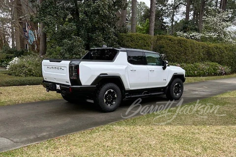 2023 GMC Hummer EV - Image 15 of 16