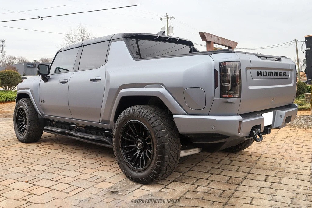 2023 GMC Hummer EV - Image 6 of 12