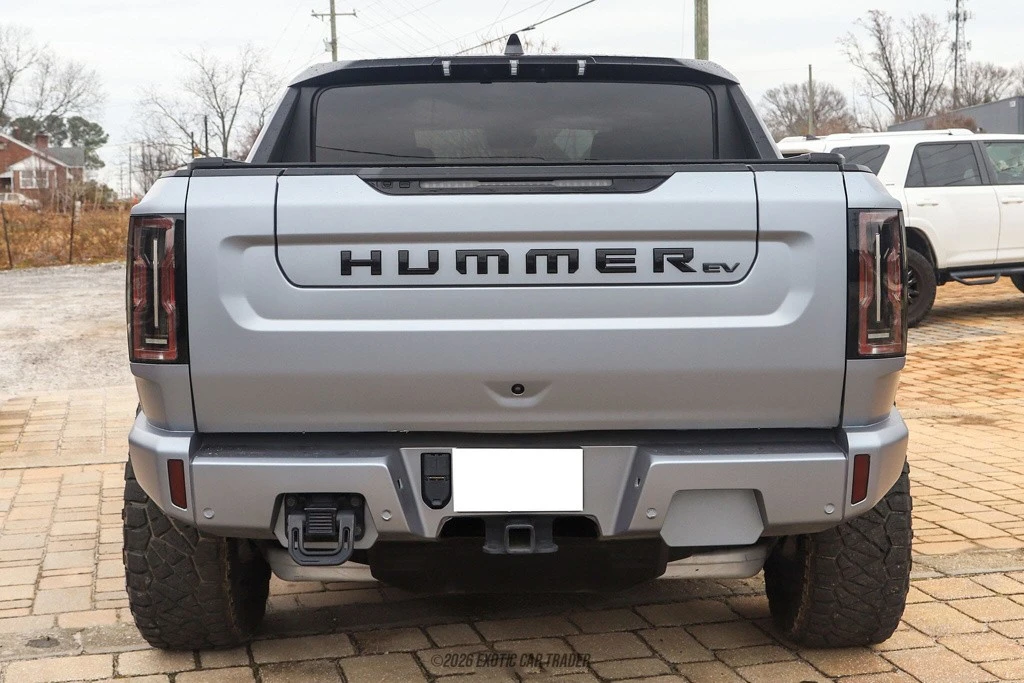 2023 GMC Hummer EV - Image 7 of 12