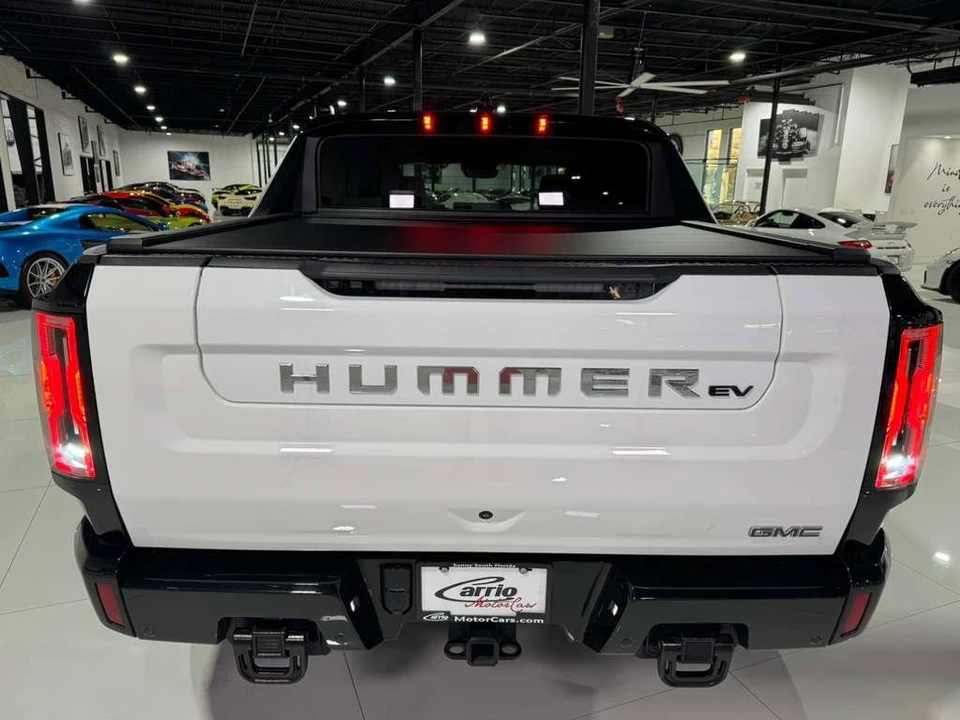 2023 GMC Hummer EV - Image 6 of 12