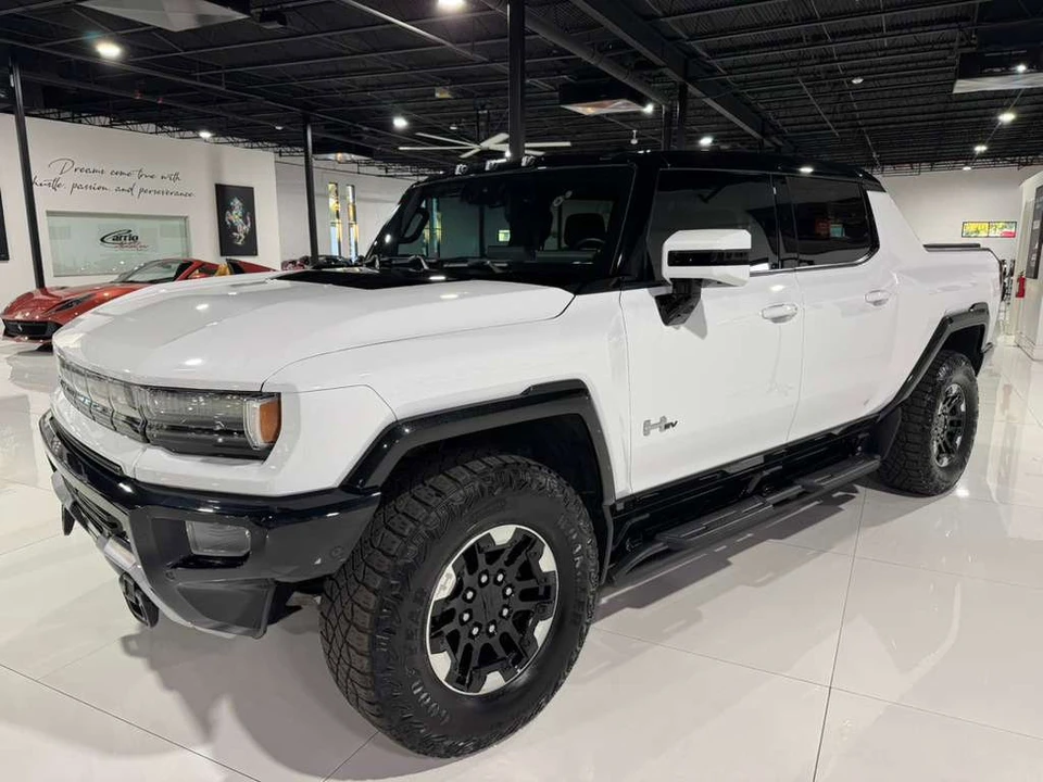 2023 GMC Hummer EV - Image 3 of 12