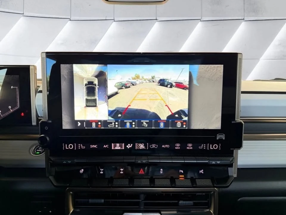 2023 GMC Hummer EV - Image 14 of 20