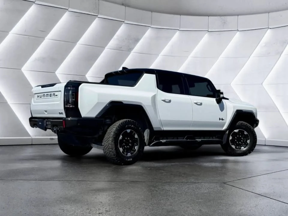 2023 GMC Hummer EV - Image 8 of 20