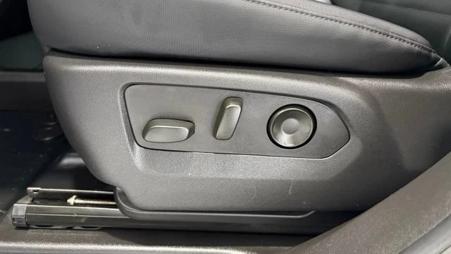 2023 GMC Hummer EV - Image 14 of 20