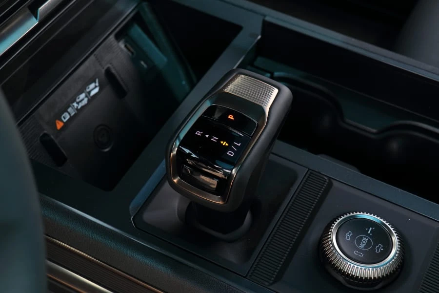 2023 GMC Hummer EV - Image 21 of 24