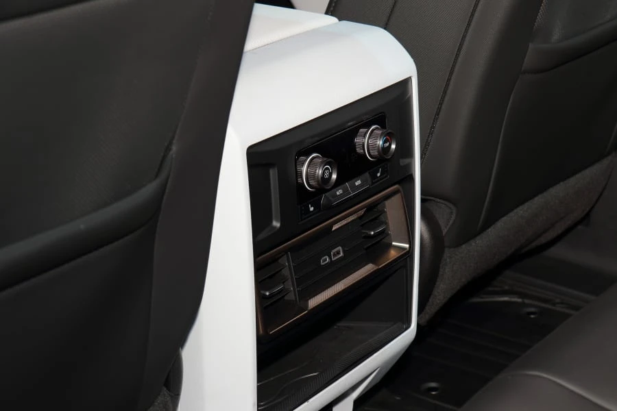 2023 GMC Hummer EV - Image 14 of 24