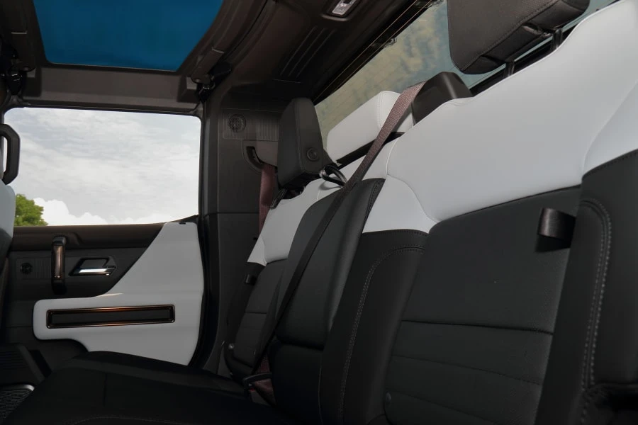 2023 GMC Hummer EV - Image 20 of 24