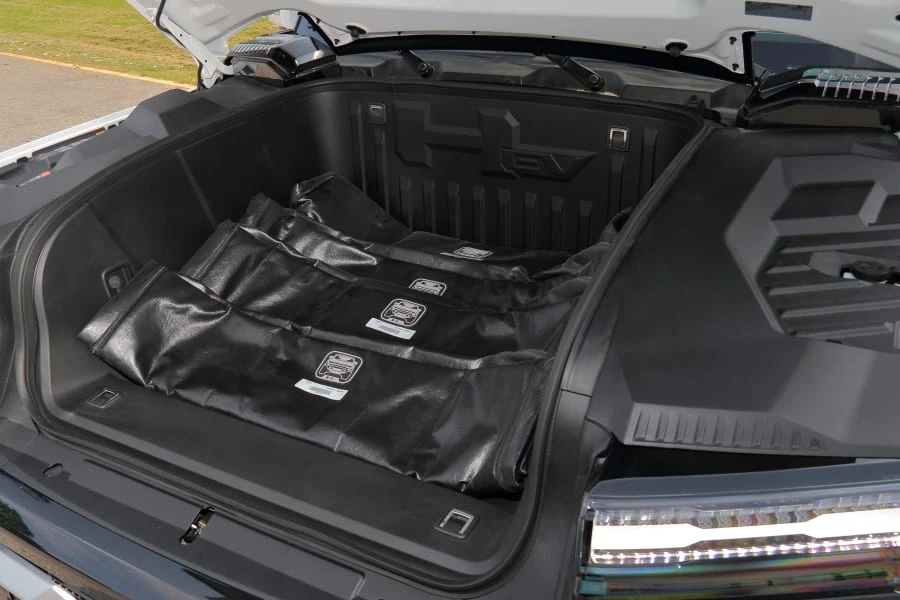 2023 GMC Hummer EV - Image 24 of 24