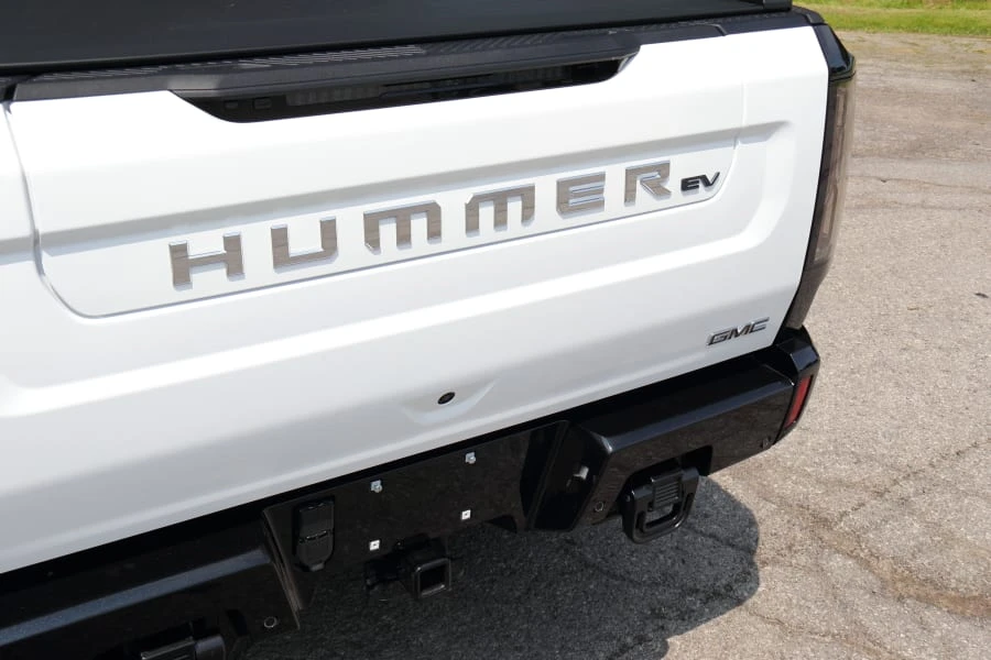 2023 GMC Hummer EV - Image 6 of 24
