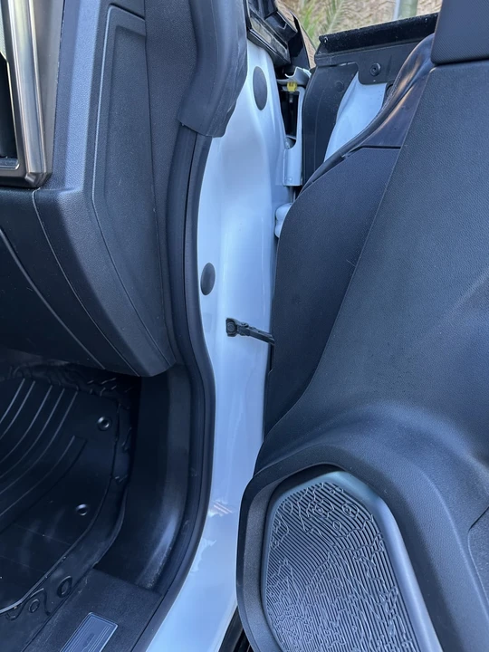 2023 GMC Hummer EV - Image 30 of 31