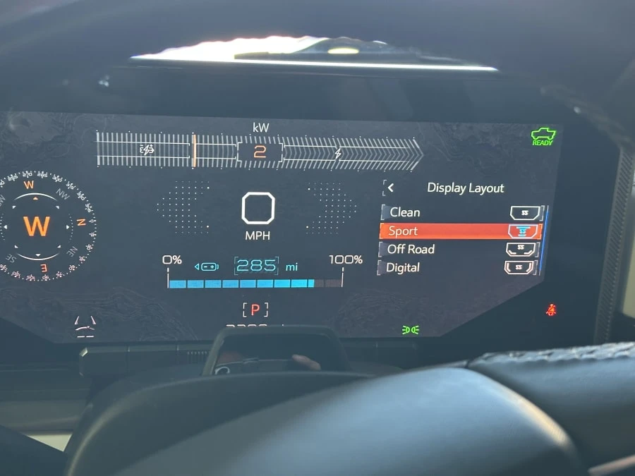 2023 GMC Hummer EV - Image 17 of 31